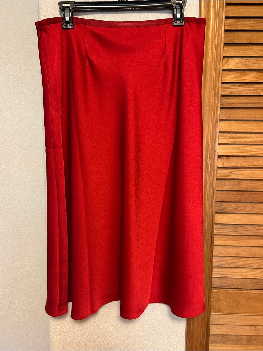 Ann Taylor Red A-Line Midi Satin Skirt Lined Size 10, NWT